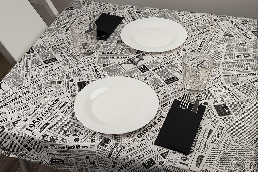 1/8 Fold Paper Tablecloth 100x100 250u Deco Press (Shrink Wrapped with EAN Code)