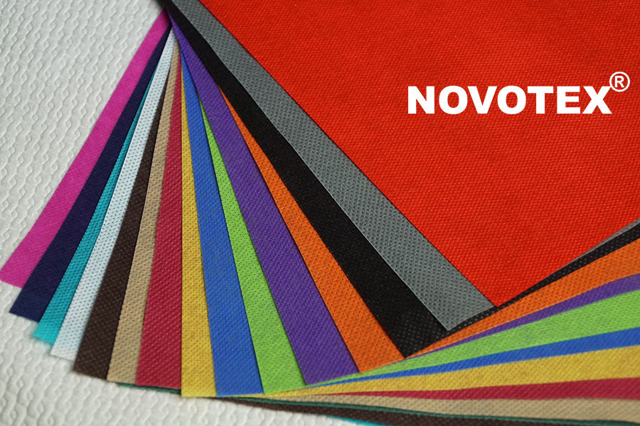 Mantel Cortado Novotex 160x160 100 uds. 55gr